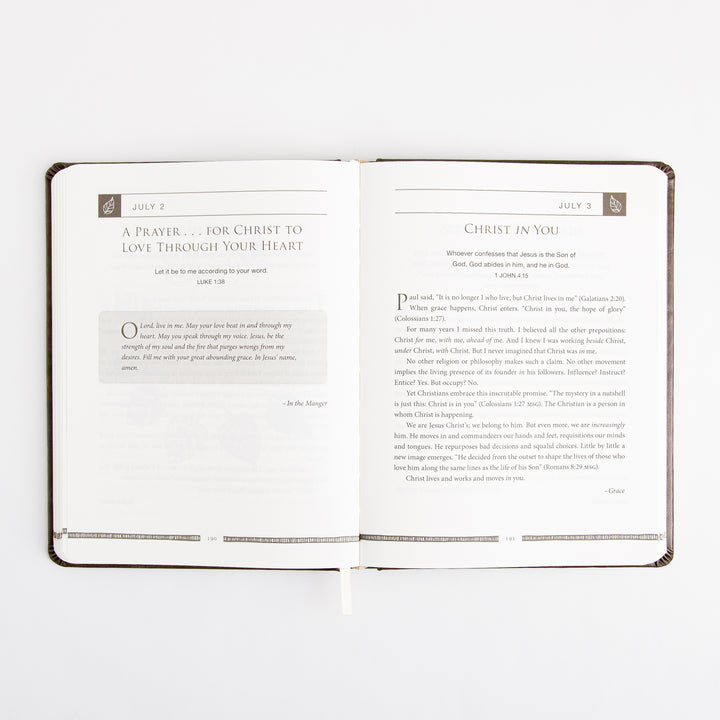 God Is With You Every Day - 365-Day Devotional By Max Lucado - Large Text - Leathersoft