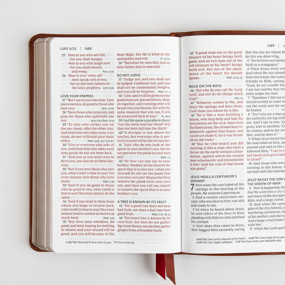 NKJV End-of-Verse Reference Bible - Personal Size Large Print - Leathersoft - Brown