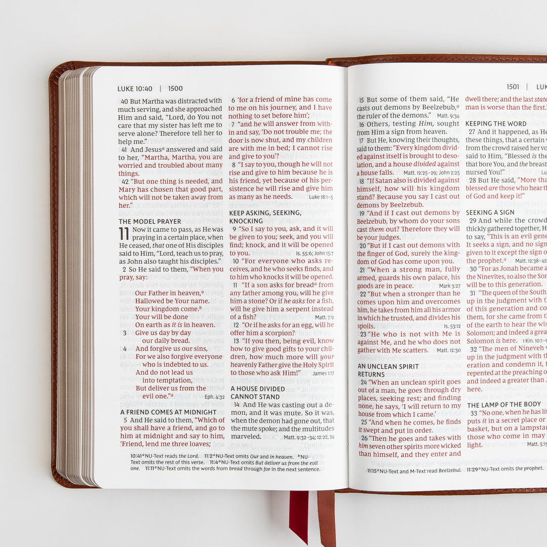 NKJV End-of-Verse Reference Bible - Personal Size Large Print - Leathersoft - Brown