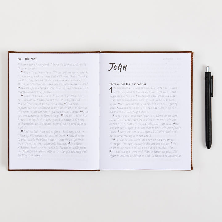 NKJV New Testament, Tracing Edition - Brown Leather-Look over Board