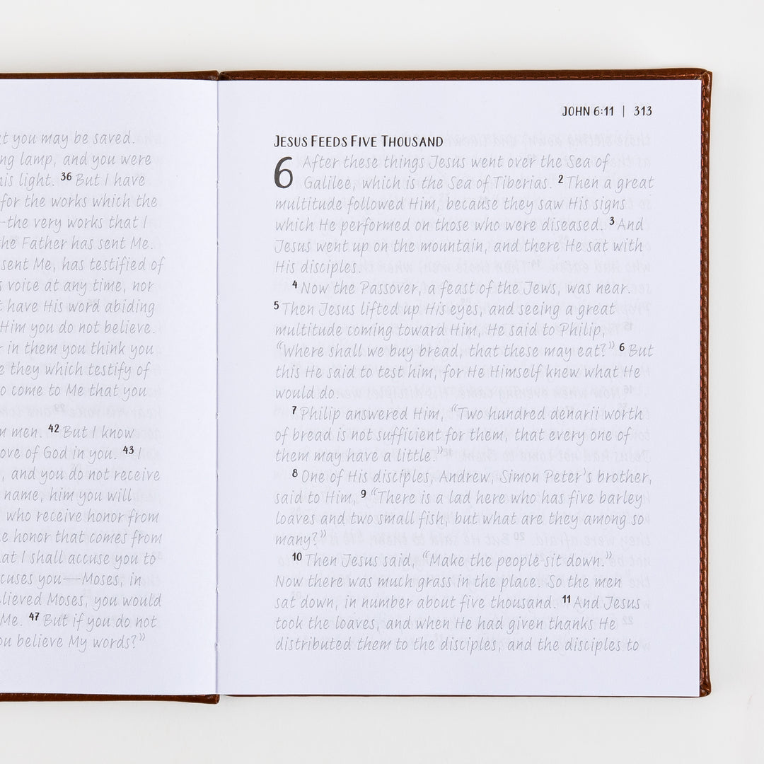 NKJV New Testament, Tracing Edition - Brown Leather-Look over Board
