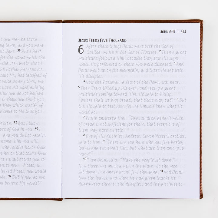 NKJV New Testament, Tracing Edition - Brown Leather-Look over Board