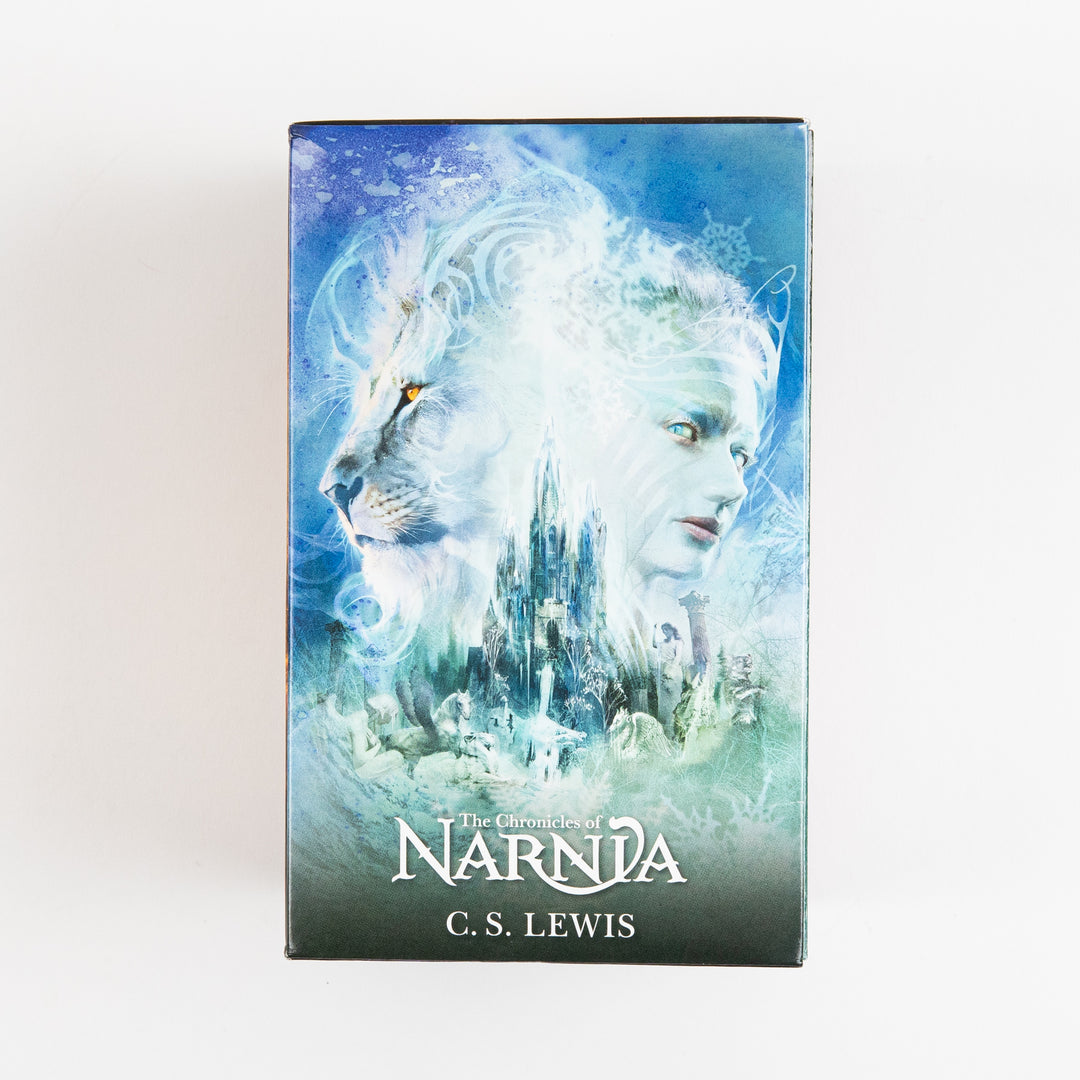 Top panel of The Chronicles of Narnia box set showing the luminous blue double image of Aslan&