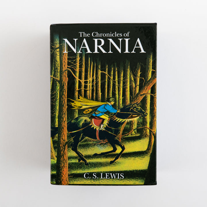 Straight-on view of the Chronicles of Narnia full-color paperback box set&